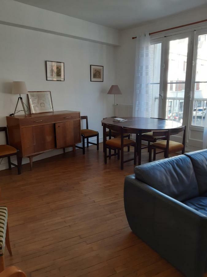 Charmant Appartement Au Pied Du Chateau 日安 外观 照片